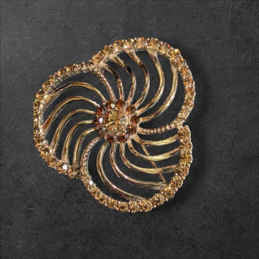Vintage LC Liz Claiborne Gold-Tone‎ Rhinestone Flower Brooch Pin pin wheel